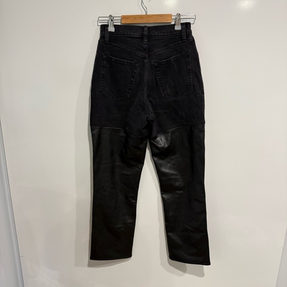 Abercrombie & Fitch Curve Love Mixed Fabric Ultra High Rise 90s Straight Jean - Picture 6 of 9